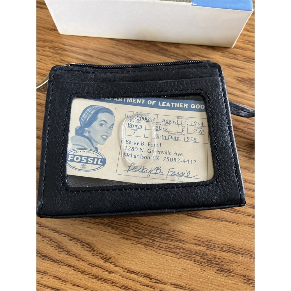 Fossil Black Cargo Mini Wallet SL-08435001 New In gift box Retro elegance